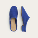 Clementine Slides, cornflower velvet